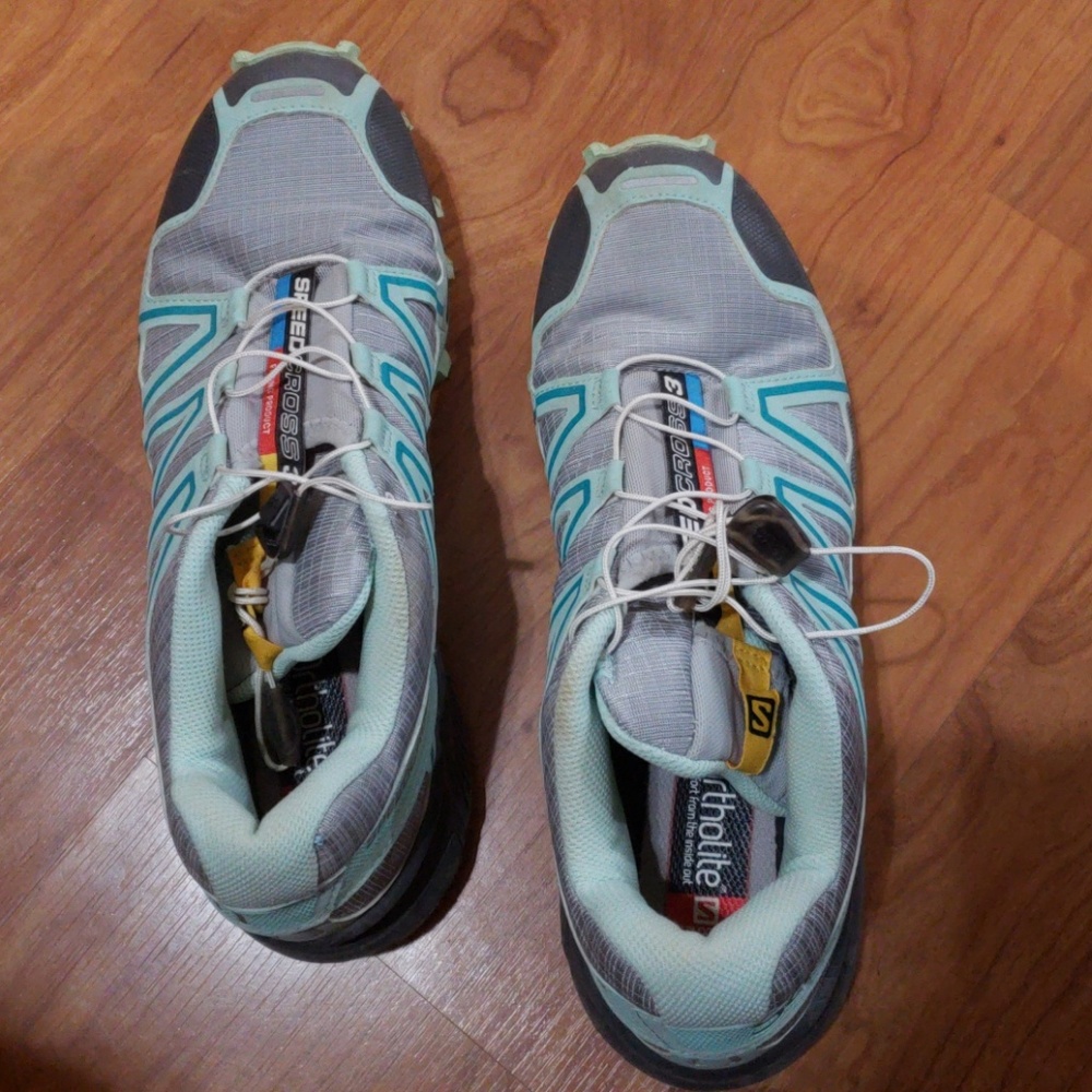 Salomon trail running stability shoes